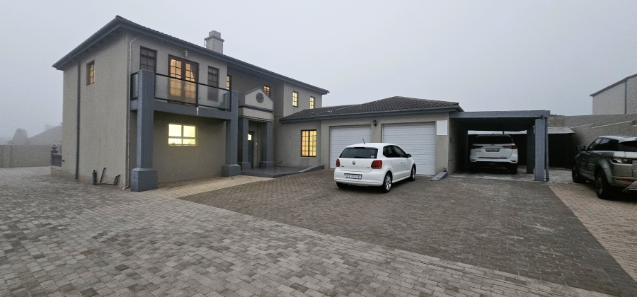 5 Bedroom Property for Sale in Myburgh Park Western Cape